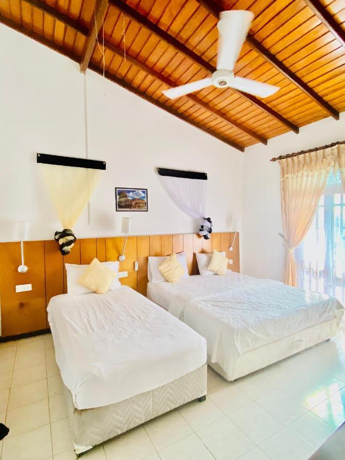Hikka Paradise Guest House 히카두와 외부 사진