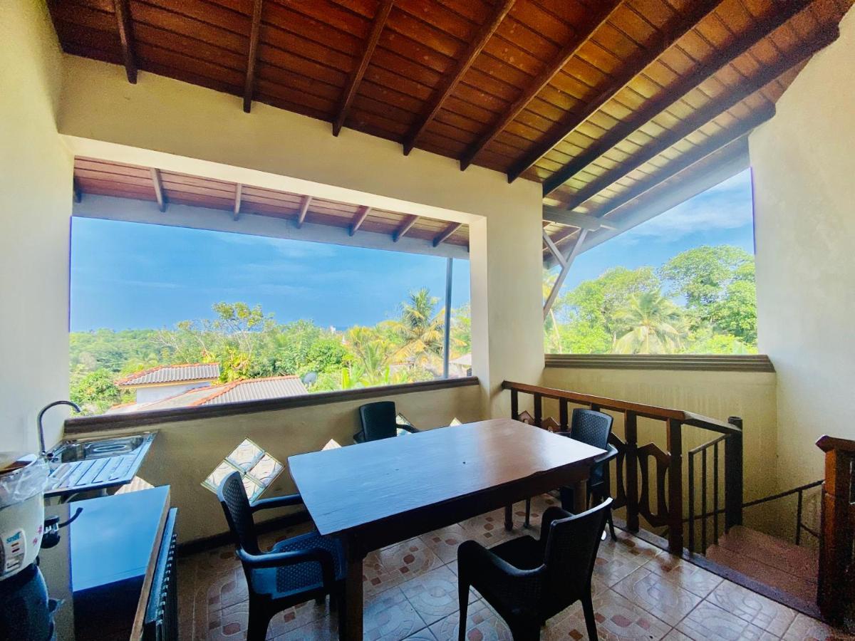 Hikka Paradise Guest House 히카두와 외부 사진